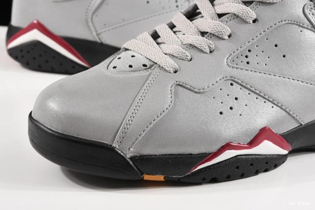 1st Kicks Cardinal 7 Reflective Jordan BV6281-006 Air 0821